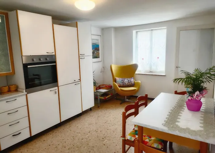 Via Cantonina 1 Di Diana * San Valentino (Friuli Venezia Giulia)